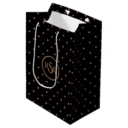 Monogram peach & Black Polka Dots Medium Cadeauzakje (Voorkant Gekanteld)