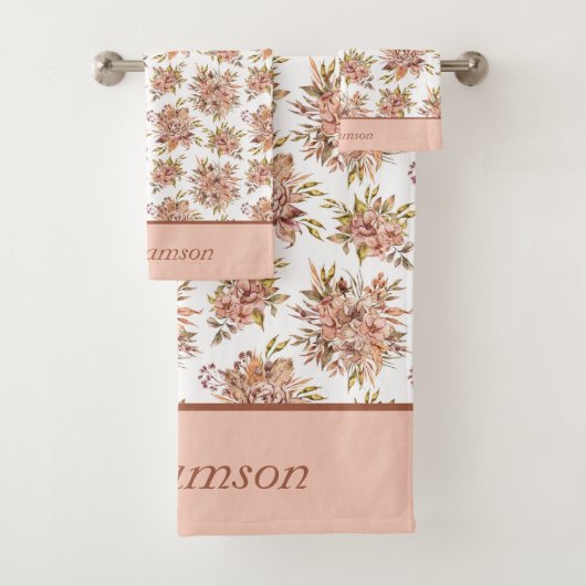 Monogram Peach Red Brown Green Floral Bad Handdoek (Insitu)