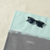 Monogram penseelstreken kleurrijk | strandlaken (In situ)