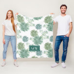 Monogram | Plant geluk | Succulent Patroon Fleece Deken<br><div class="desc">Geniet van dit nieuwe,  creatieve,  sappige vormgeving op een product of een behendig stuk om de wereld om je heen te verbeteren en te vergroten. Artiest: Grace Popp</div>