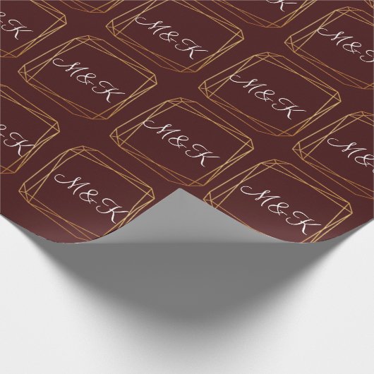 Monogram Polygonale Bourgondische Gouden Geometrie Cadeaupapier (Hoek)