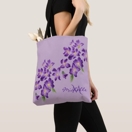 Monogram prachtige Violet Flowers Tote Bag (Dichtbij)