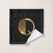 Monogram Q Black en Gold Kijk Elegant Typografie Bad Handdoek (Wasdoekje)