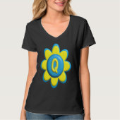Monogram Q  Colorful Flower T-shirt (Voorkant)