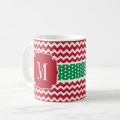 Monogram Red en Green Chevron Polka Dots Holiday Koffiemok (Voorkant links)