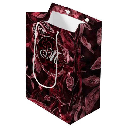 Monogram Red  Floral GIft Bag Medium Cadeauzakje (Voorkant Gekanteld)
