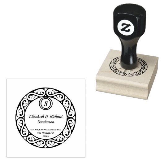 Monogram retouradres in  scrollcirkel rubberstempel (Gestempeld)