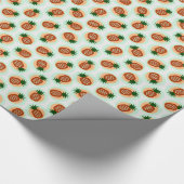 Monogram retro-bruine en anananassapatronen cadeaupapier (Hoek)