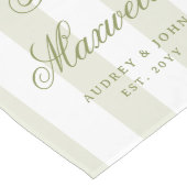 Monogram Retro Groen Witte Strepen Script Bruiloft Lange Tafelloper (Hoek)