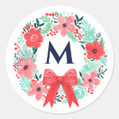 Monogram Rode Boog Bloemenkrans Kerstmis Ronde Sticker (Voorkant)