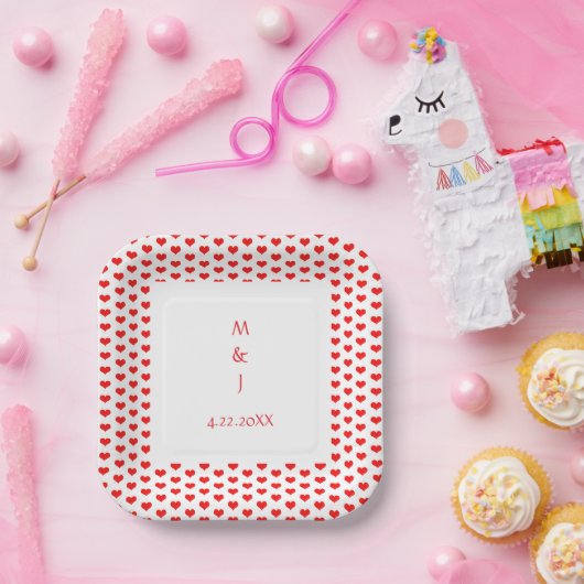 Monogram Rode Harten Paar Naam Romantische Huwelij Papieren Bordje (Feest)
