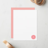 Monogram ronde zegel in koraal en roze notitiekaartje (Voorkant / Achterkant in situ)