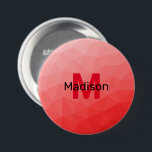 Monogram rood verloop geometrisch maaspatroon ronde button 7,6 cm<br><div class="desc">Monogram personaliseer met uw douane initiaal en naam. Rood geometrisch verloopmaaspatroon. Driehoekgeometrische maas met licht donkerrood ombre gradiënt. patroon,  ombre,  mesh,  driehoeken,  geometrie,  geometrie,  gradiënt,  cool,  driehoek,  helder,  rood</div>