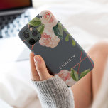 Monogram Roos Gold Waterverf Floral Dusty Blue iPhone 15 Pro Case<br><div class="desc">Pas dit prachtige florale waterverf hoesje aan met jouw naam dat een roos goud geometrische lijst op de achtergrond heeft.</div>