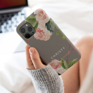 Monogram Roos Gold Waterverf Floral Warm Grey iPhone 15 Pro Case