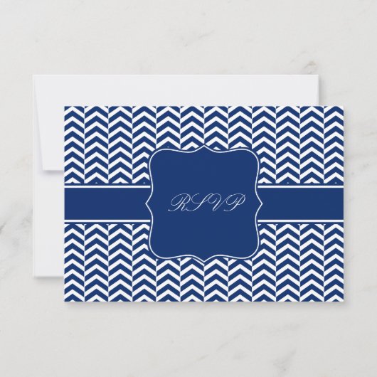 Monogram Royal Blue Chevron Pattern Wedding RSVP (Achterkant)