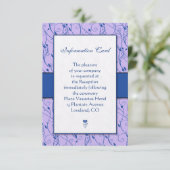 Monogram Royal Blue Lila Wedding Enclosure Kaarten (Staand voorkant)