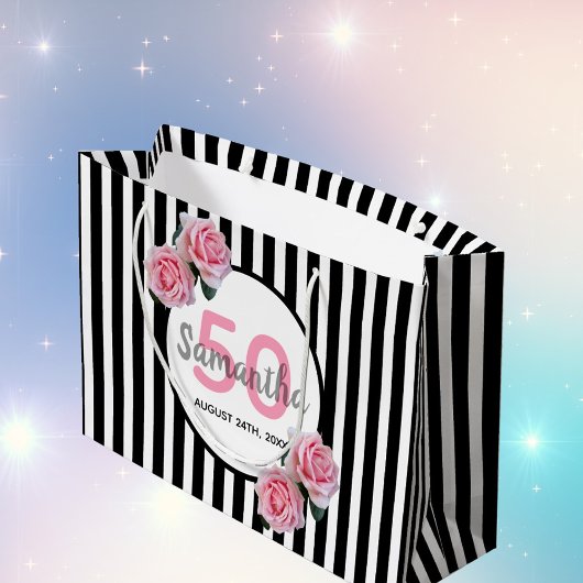 Monogram roze bloemkolen van Birthday Groot Cadeauzakje