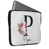 Monogram Roze Boho Bloemige Initiaal P Laptop Sleeve (Voorkant Rechts)