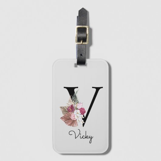 Monogram Roze Boho Girly Floral Initiaal V Bagagelabel (Voorkant (verticaal))
