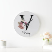 Monogram Roze Boho Girly Floral Initiaal V Grote Klok (Huis)