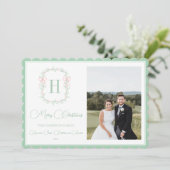 Monogram Roze Bow Greenery kerstfoto Feestdagenkaart (Staand voorkant)