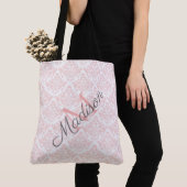 Monogram roze Damask Trendy Cute Girly Name Tote Bag (Dichtbij)