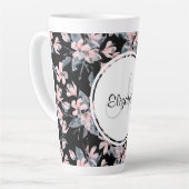 Monogram roze en grijze Floral Waterverf Latte Mok (Linkerhoek)