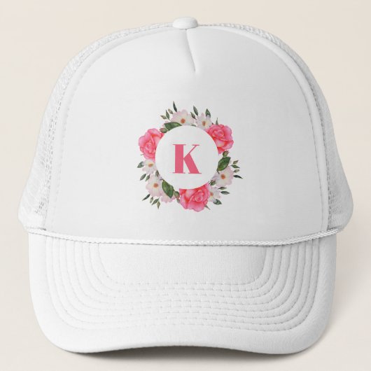 Monogram Roze en Witte Rozen Krans Cirkel Trucker Pet (Voorkant)