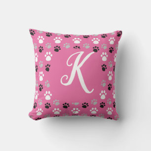 Monogram roze hondenpoten kussen