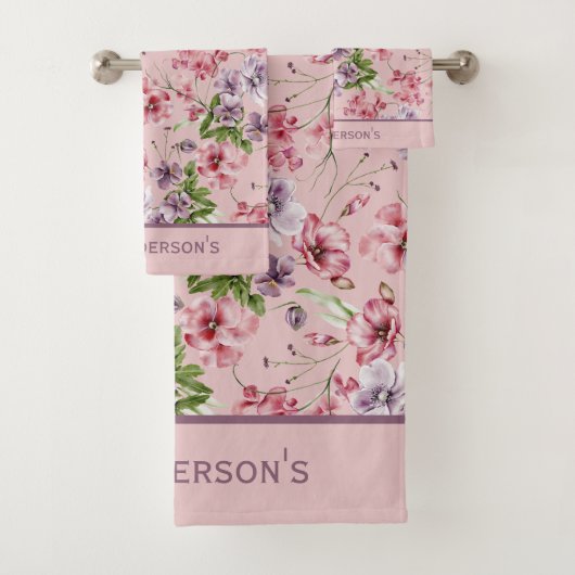 Monogram Roze Paarse Roos Groen Bloemmotief Bad Handdoek (Insitu)