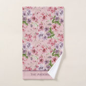 Monogram Roze Paarse Roos Groen Bloemmotief Bad Handdoek (Handdoek)