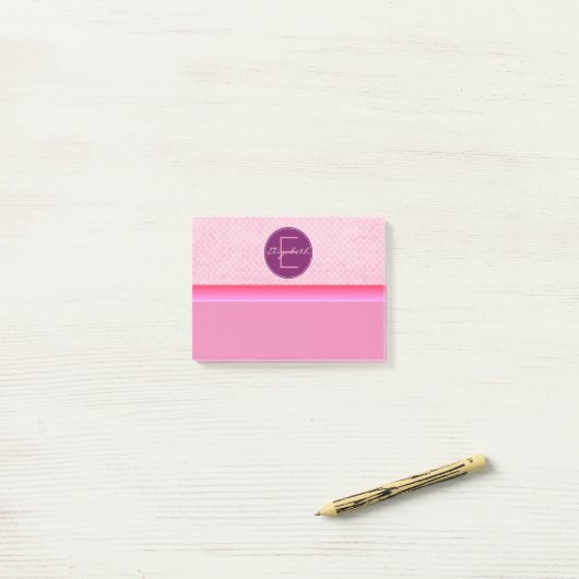 Monogram roze poladots post-it® notes (Op bureau)