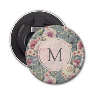 Monogram  roze rozen en parelharten button flesopener