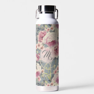 Monogram roze rozen en parelharten waterfles