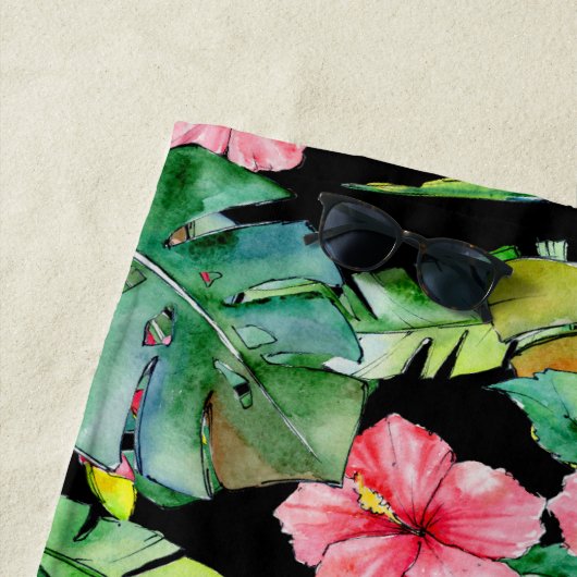 Monogram Roze tropische Floral Hibiscus Black Strandlaken (In situ)