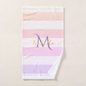 Monogram roze violetstrepen bad handdoek (Handdoek)