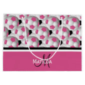 Monogram roze zwart Voetbal Patroon Large Cadeautasje (Achterkant)