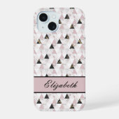 Monogram roze zwart-wit marmer iPhone 15 case (Achterkant)