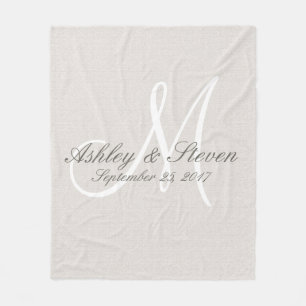 Monogram   Rustic Linen Fleece Deken