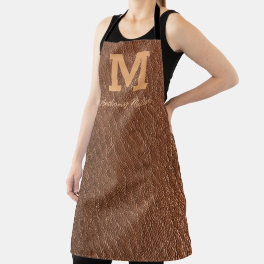 Monogram Rustiek Bruin Leer Naam Script Modern Schort (Insitu)