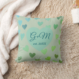 Monogram saliegroen blauw retro boho hartenpatroon kussen