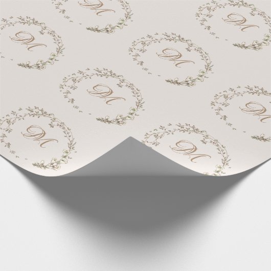 Monogram Script Elegant Wreath Wedding Cadeaupapier (Hoek)