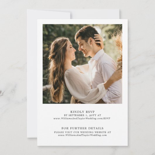 Monogram-script Fotobruiloft uitnodigen met RSVP Kaart (Achterkant)