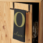 Monogram Script Name Personated Black and Gold Theedoek<br><div class="desc">Dit elegante monogram en het stijlvolle ontwerp van de manuscriptnaam kunnen als gift voor een verjaardag, een Moederdag of om het even welke gelegenheid worden gegeven. Het kan gepersonaliseerd worden met het initiaal en de naam van de persoon. U kunt het lettertype, de lettertypekleur, de tekengrootte en de achtergrondkleur wijzigen...</div>