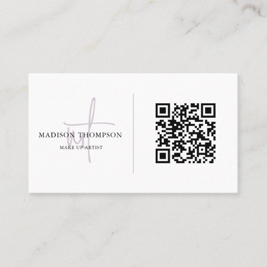Monogram Script Typografie Bleke Lavendel QR Code Visitekaartje (Voorkant)