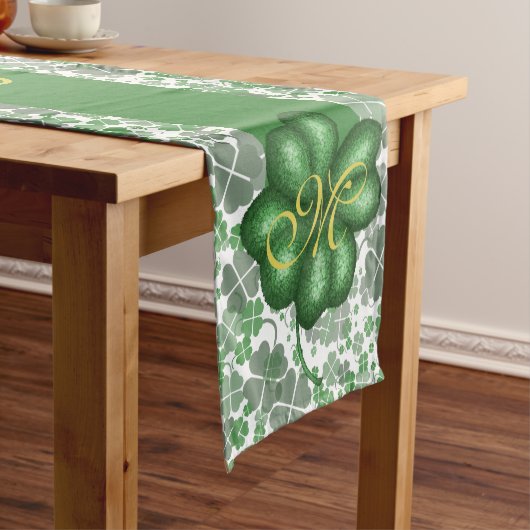 Monogram Shamrock Table Runner Korte Tafelloper (Voorbeeld)