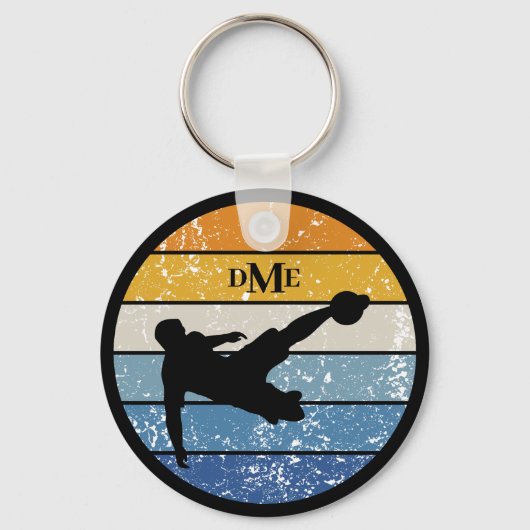 Monogram Silhouette Soccer Player Retro Stripe Sleutelhanger (Voorkant)