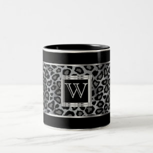 Monogram Silver en Gray Leopard Animal Print Tweekleurige Koffiemok
