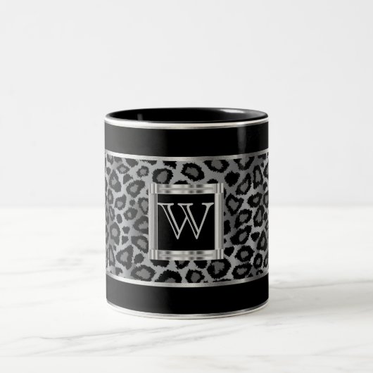 Monogram Silver en Gray Leopard Animal Print Tweekleurige Koffiemok (Center)